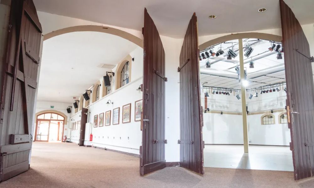 Dressurhalle