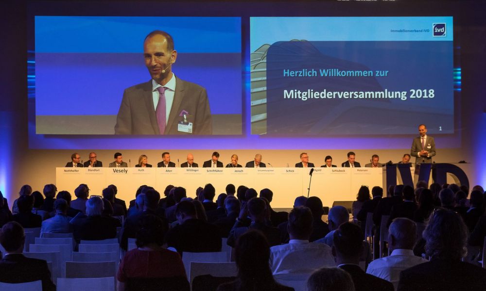 German-National Real Estate Conference 2018 with 2000 guests at Schuppen 52, Hamburg
